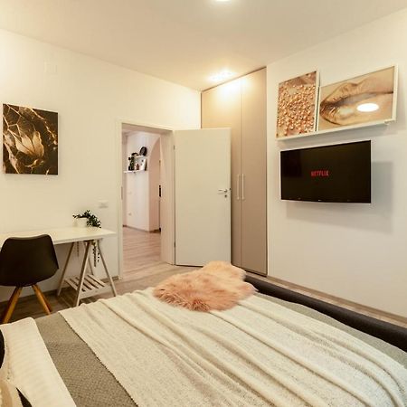 Ideal Stay: Spacious 2Br Apt Near Calea Victoriei Βουκουρέστι Εξωτερικό φωτογραφία