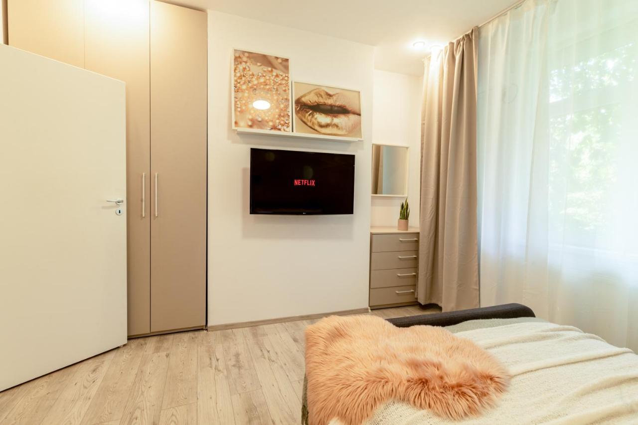 Ideal Stay: Spacious 2Br Apt Near Calea Victoriei Βουκουρέστι Εξωτερικό φωτογραφία